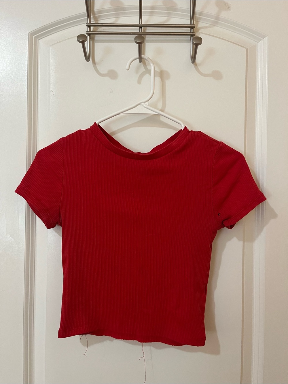 H&M DIVIDED Red Ribbed Crop Tee